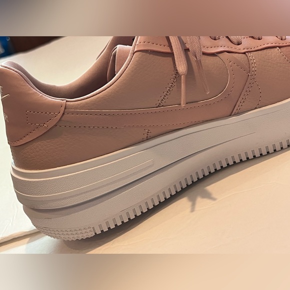 Nike Air Force 1 Low PLT.AF.ORM Light Soft Pink Oxford Women's Sz 12 Platform - Picture 11 of 13
